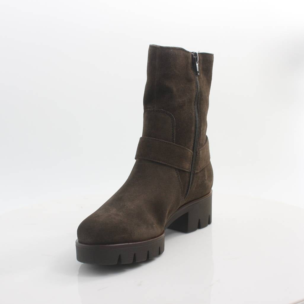 51.713 GABOR BOOTS