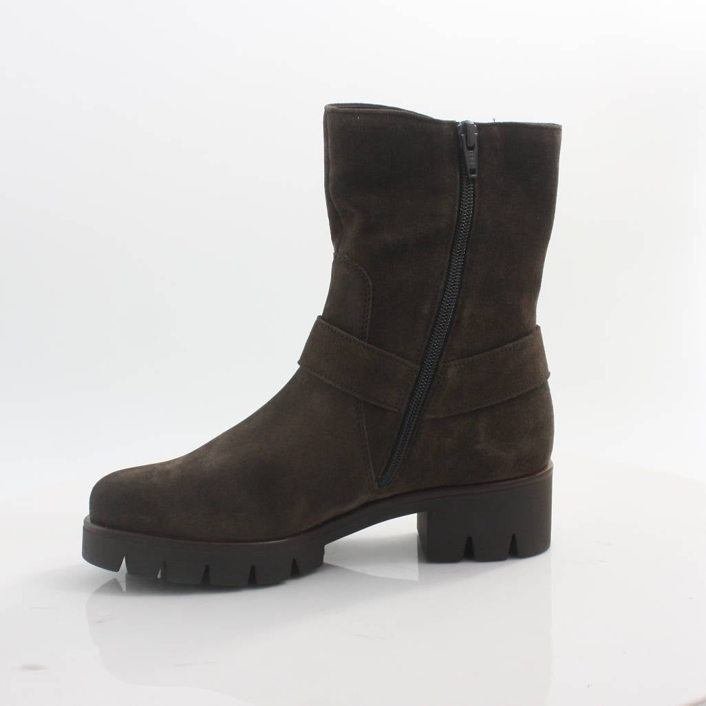 51.713 GABOR BOOTS