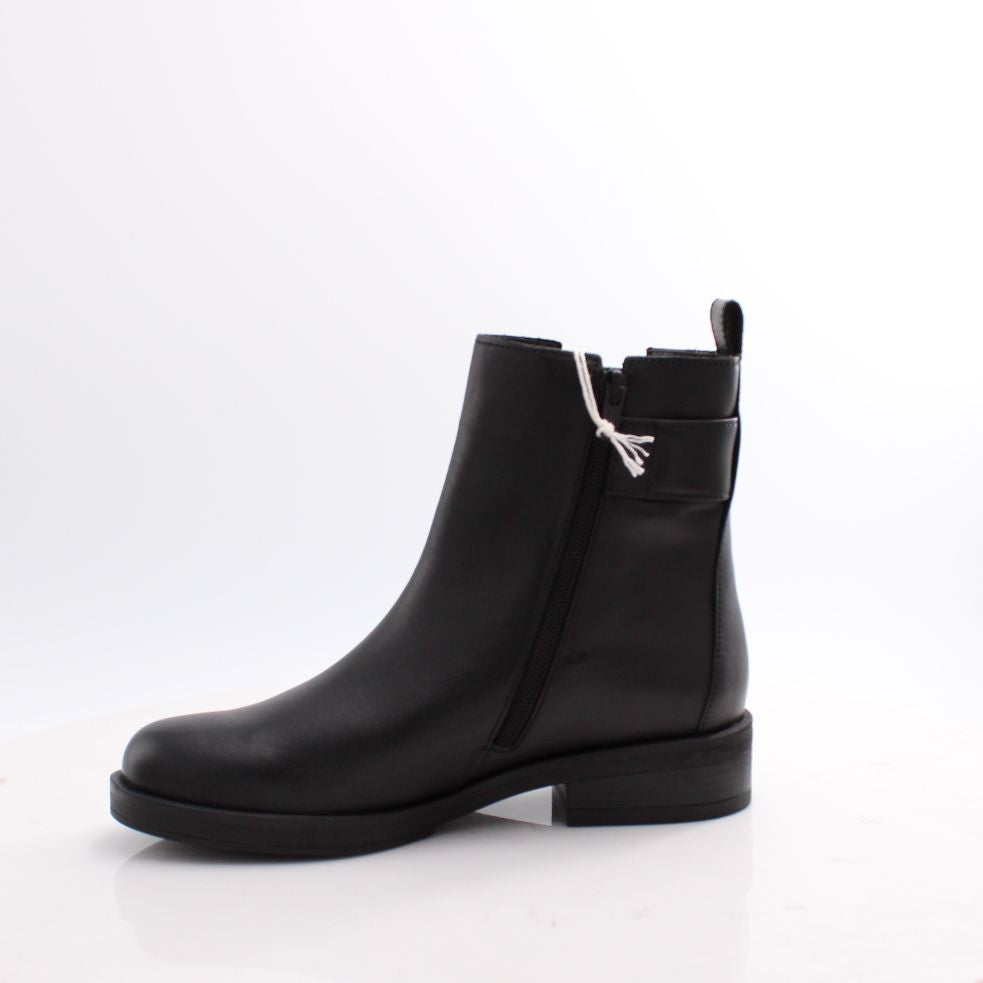 71.790 GABOR SHOES 25