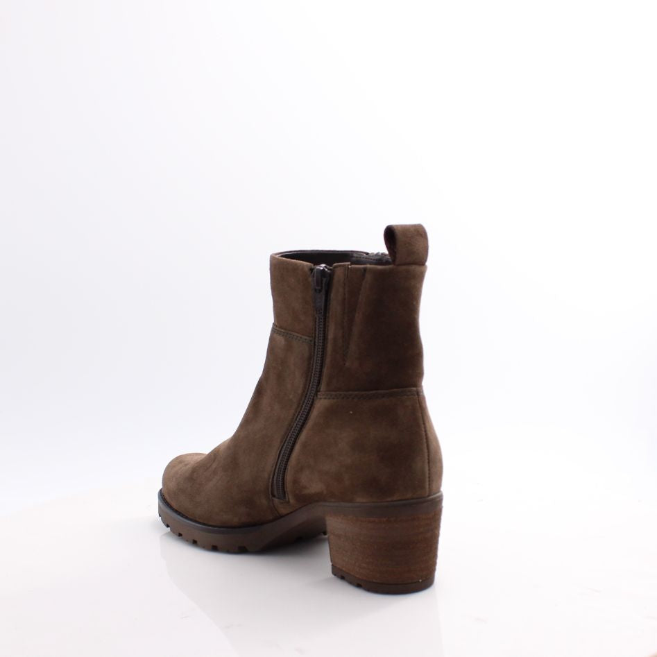 72.801 GABOR BOOTS 25