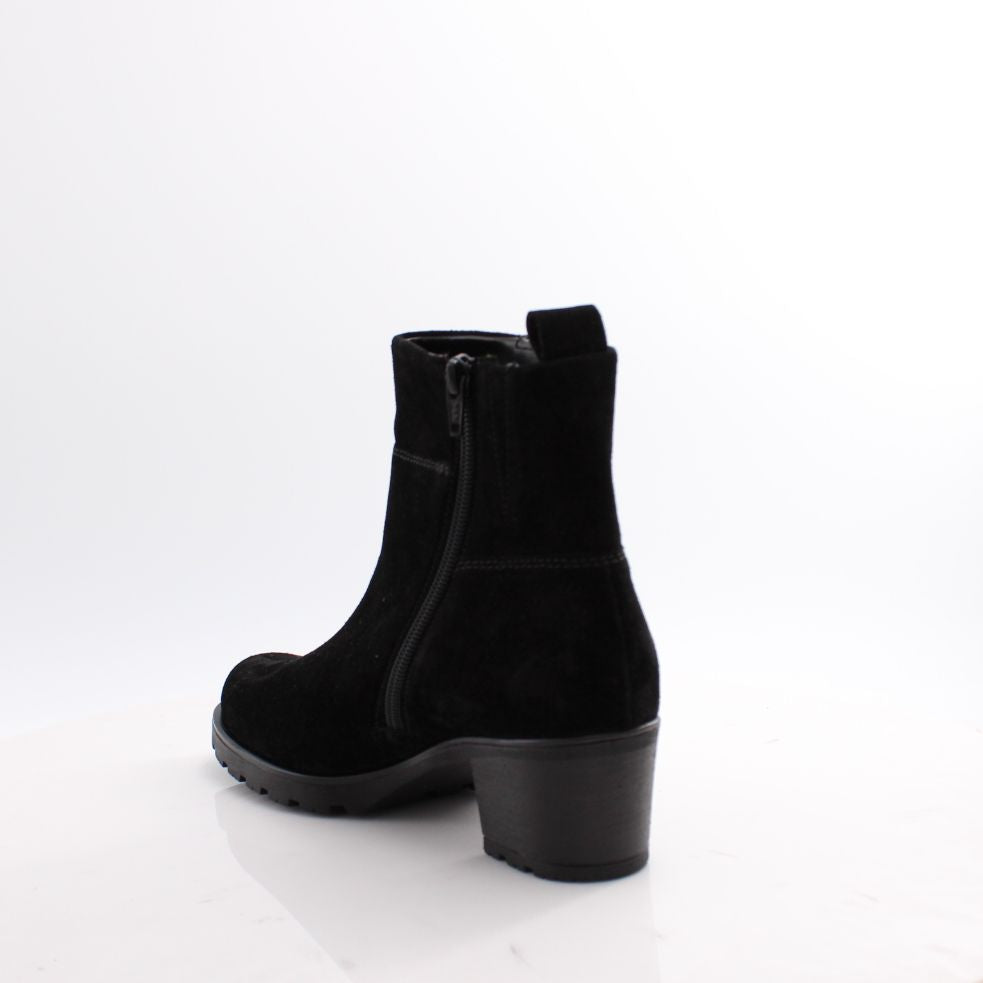 72.801 GABOR BOOTS 25