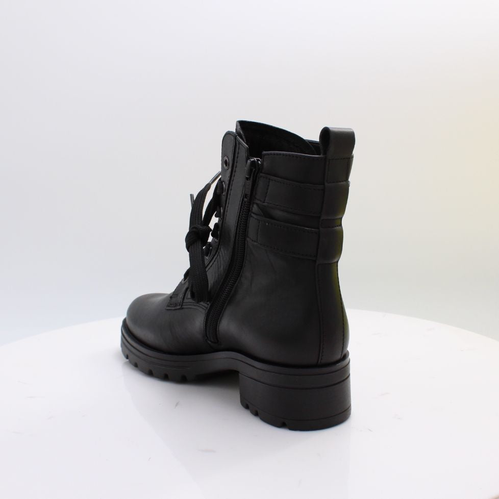 8027.02 GABOR BOOTS 26
