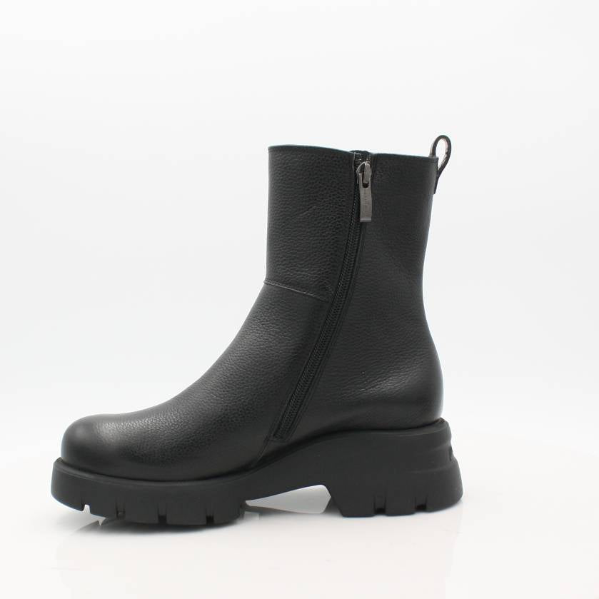 8104 PAUL GREEN BOOTS 25