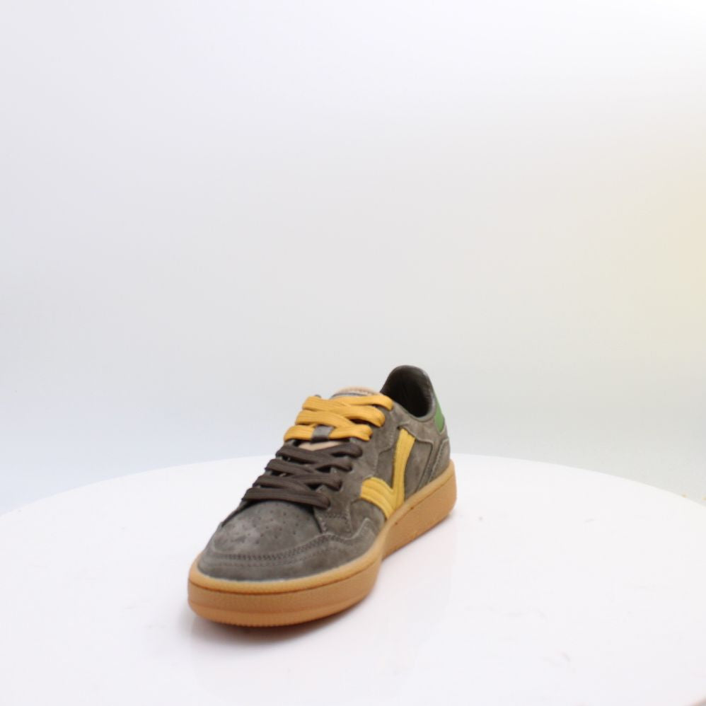 8806120 VICTORIA SHOES 26