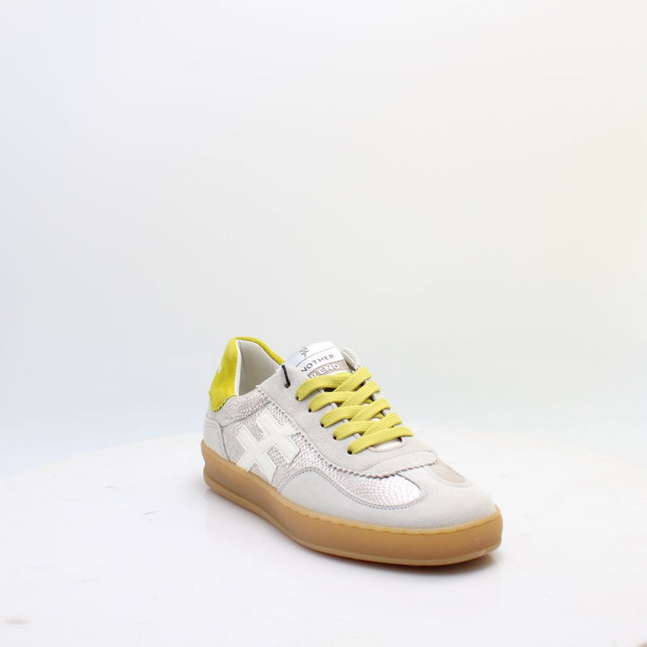 A032 ANOTHER TREND TRAINERS
