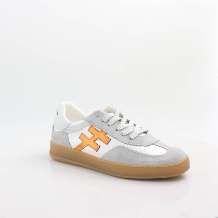 A032 ANOTHER TREND TRAINERS