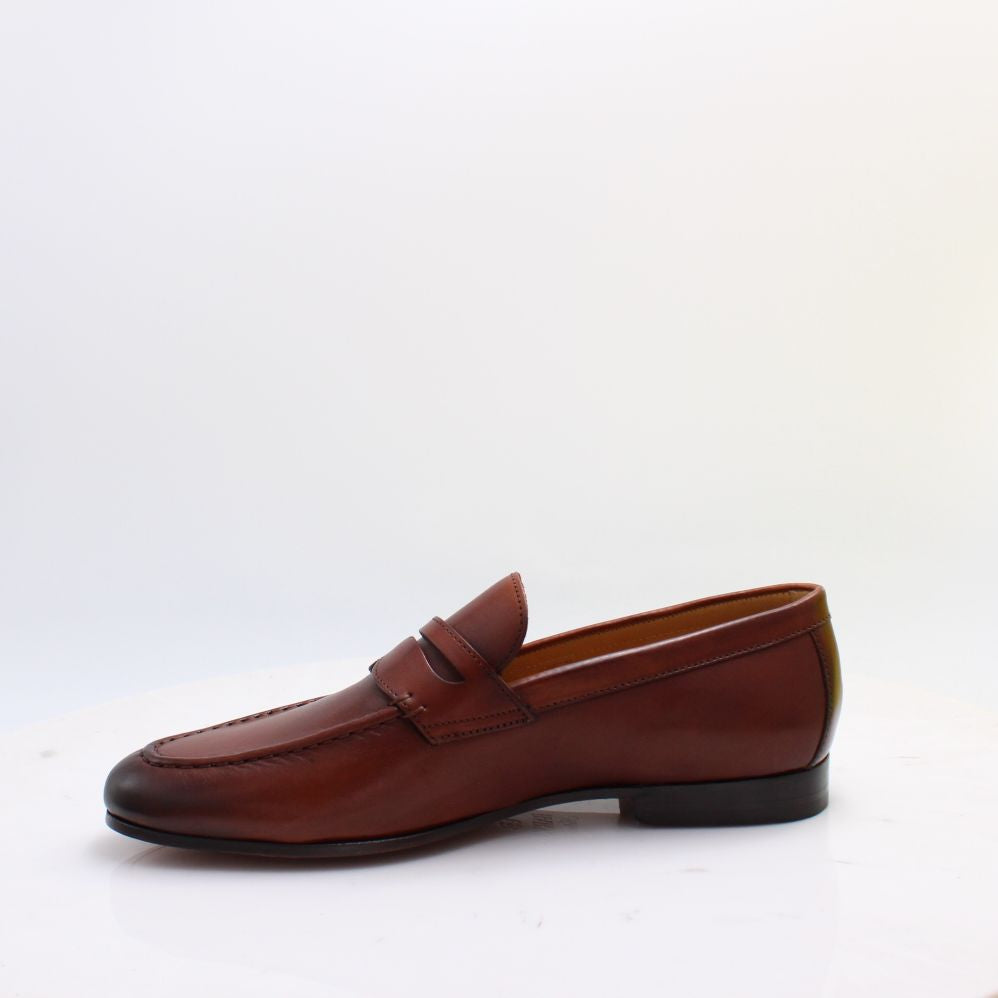 SAWYER BARKER SLIP ON SHOES 26