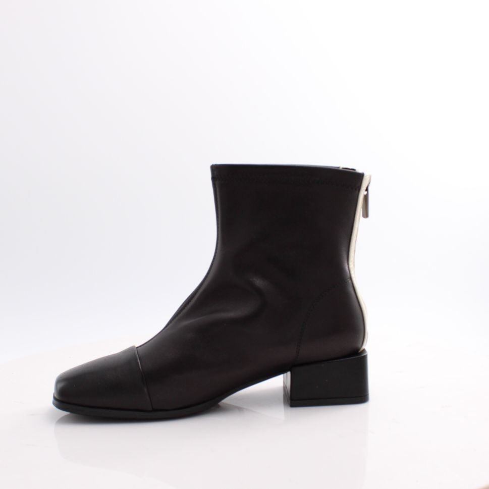 W5328B LORETTA VITALE 25