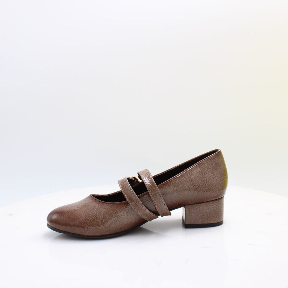 24366 JANA SHOES 26 H FITTING