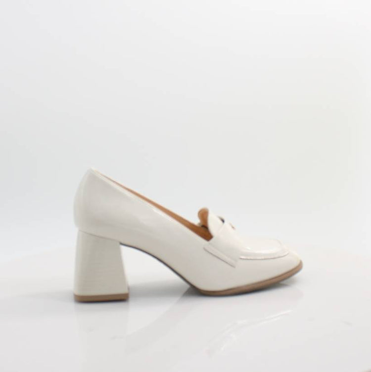 2639+2659 BEIGE PATENT