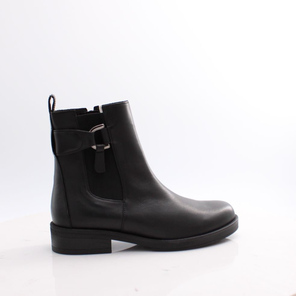 71.790 GABOR SHOES 25