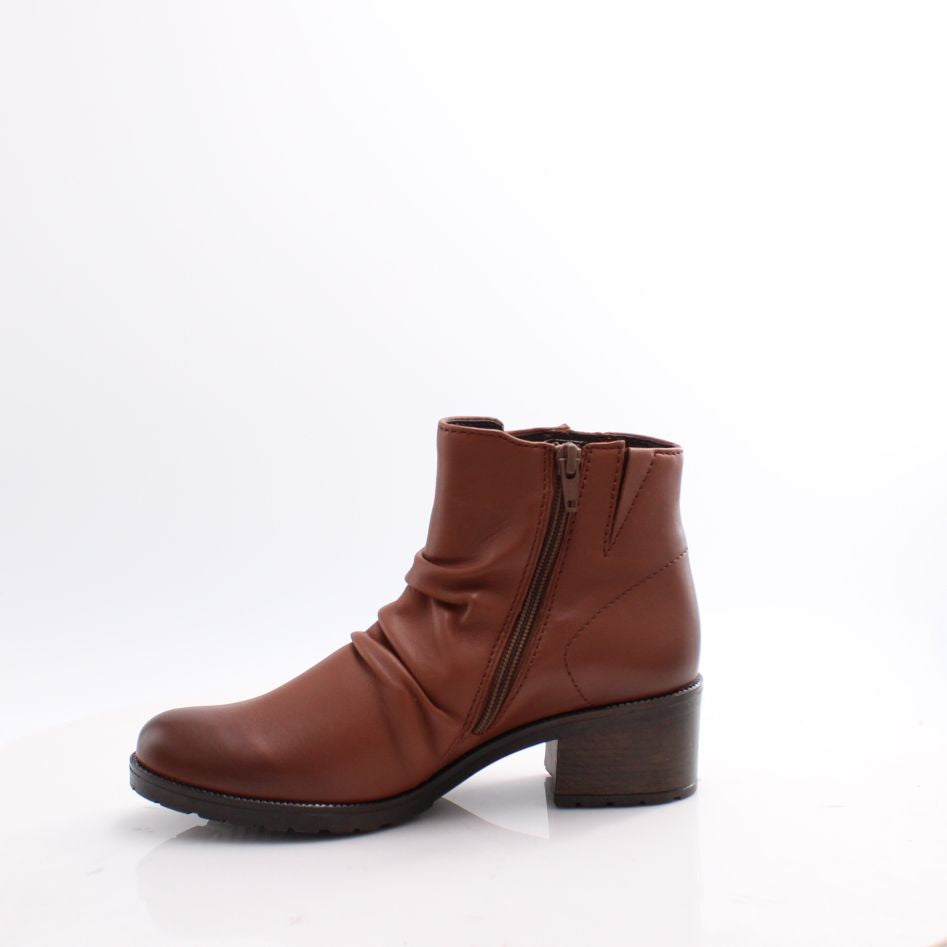 72.811 GABOR BOOTS 25