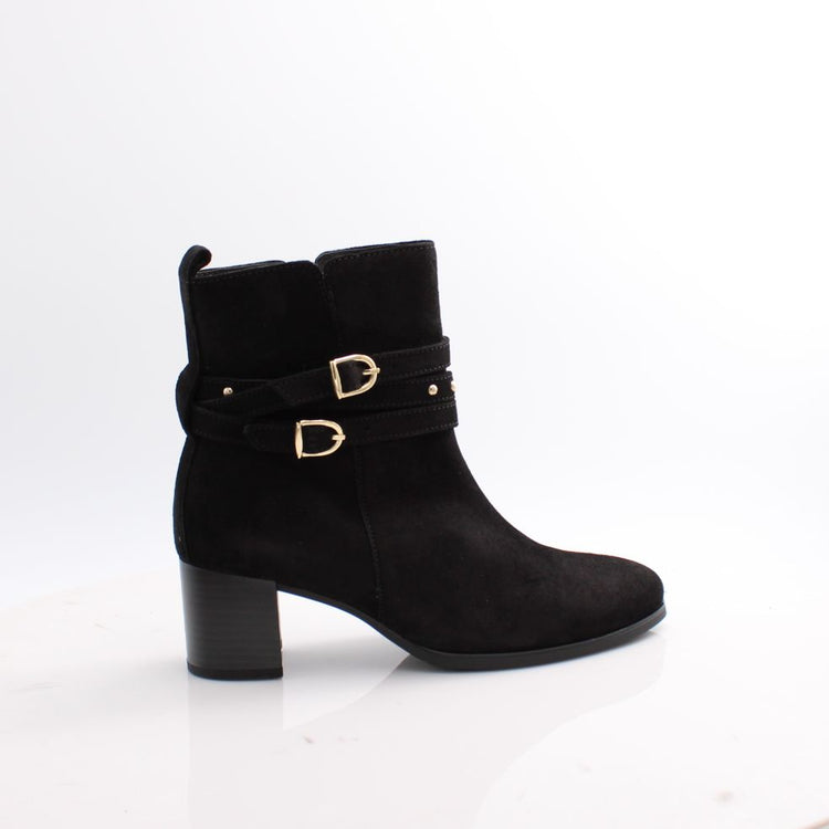 17 Schwarz (Gold)