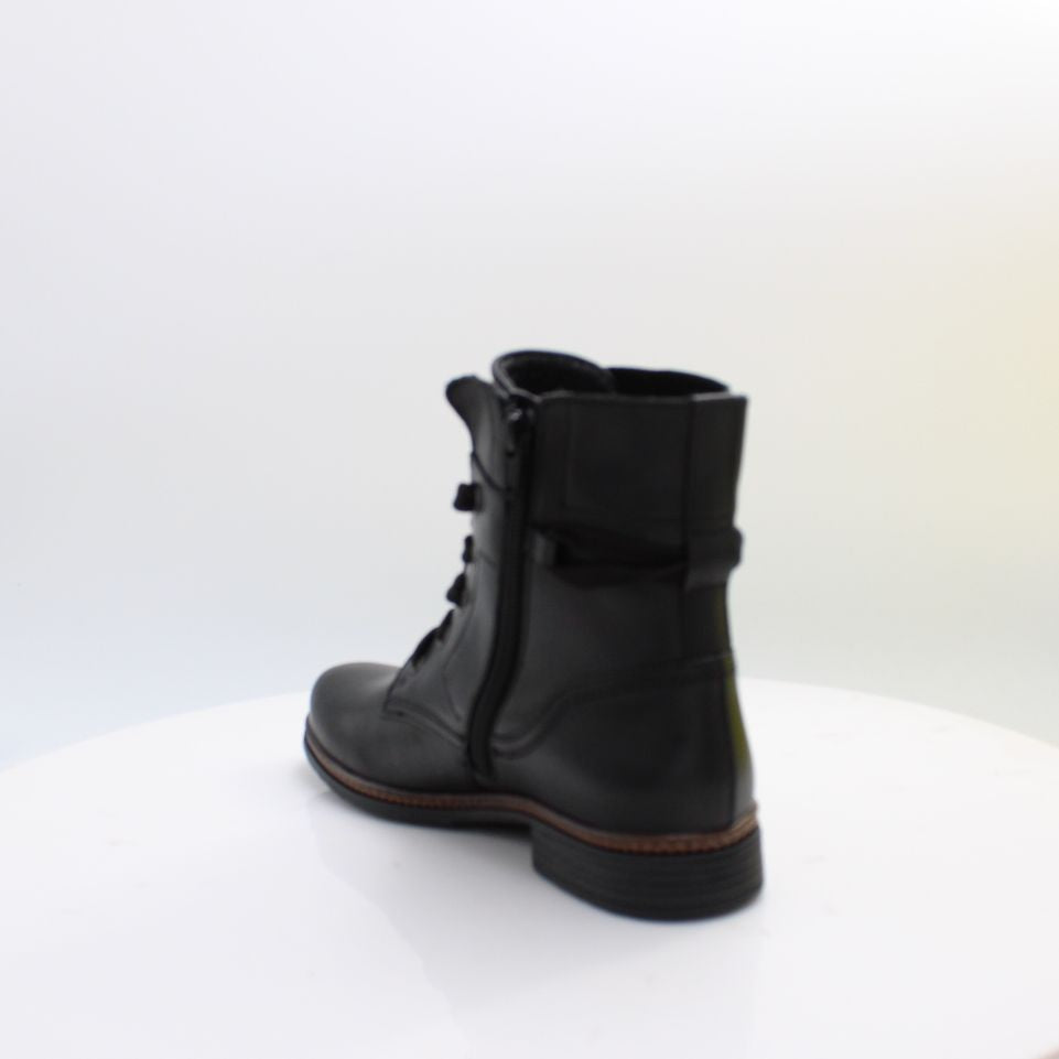 8023.03 GABOR BOOTS 26