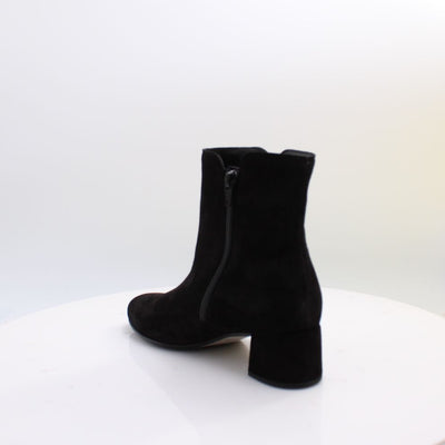 8036.01 GABOR BOOTS 26