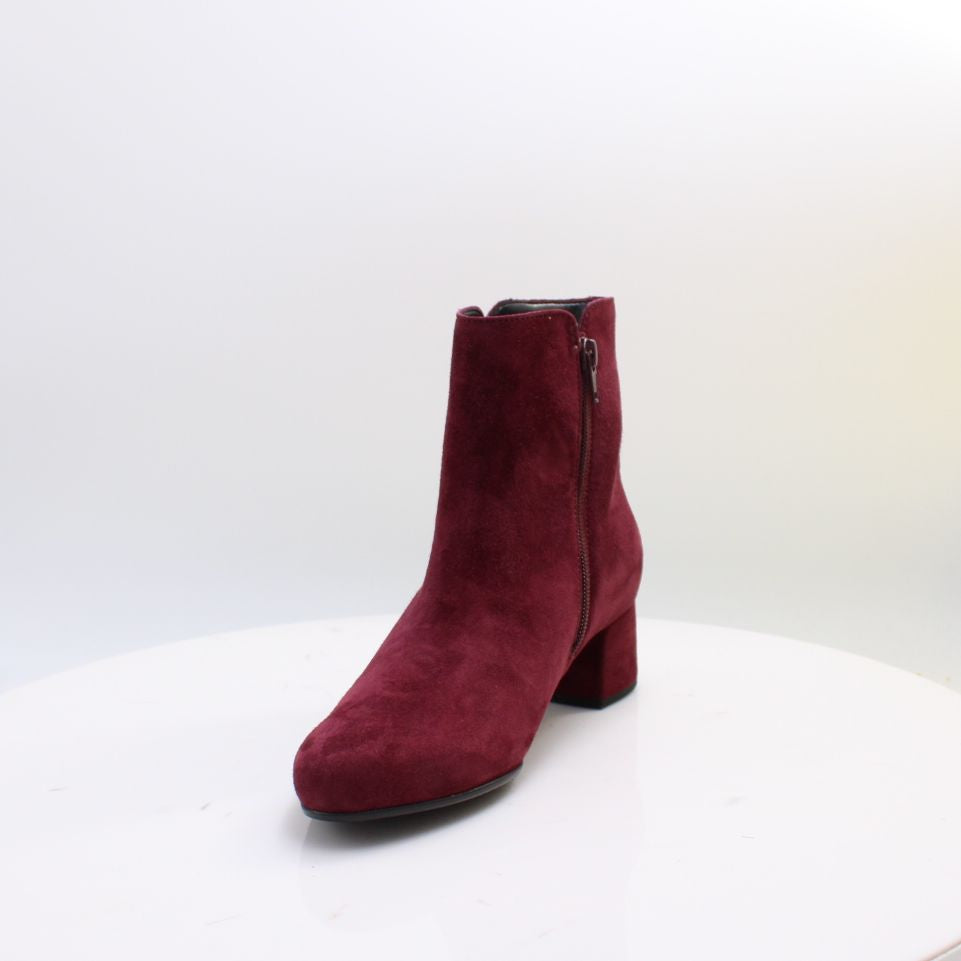 8036.01 GABOR BOOTS 26