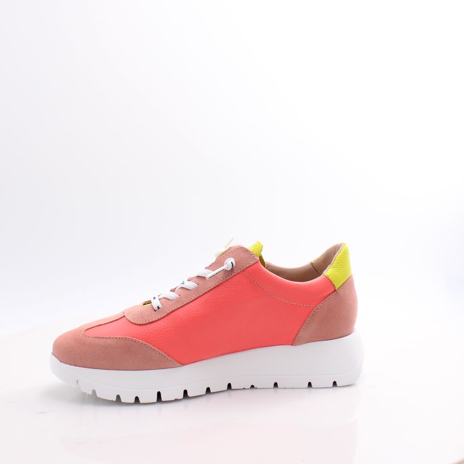 A-2476 WONDERS SHOES