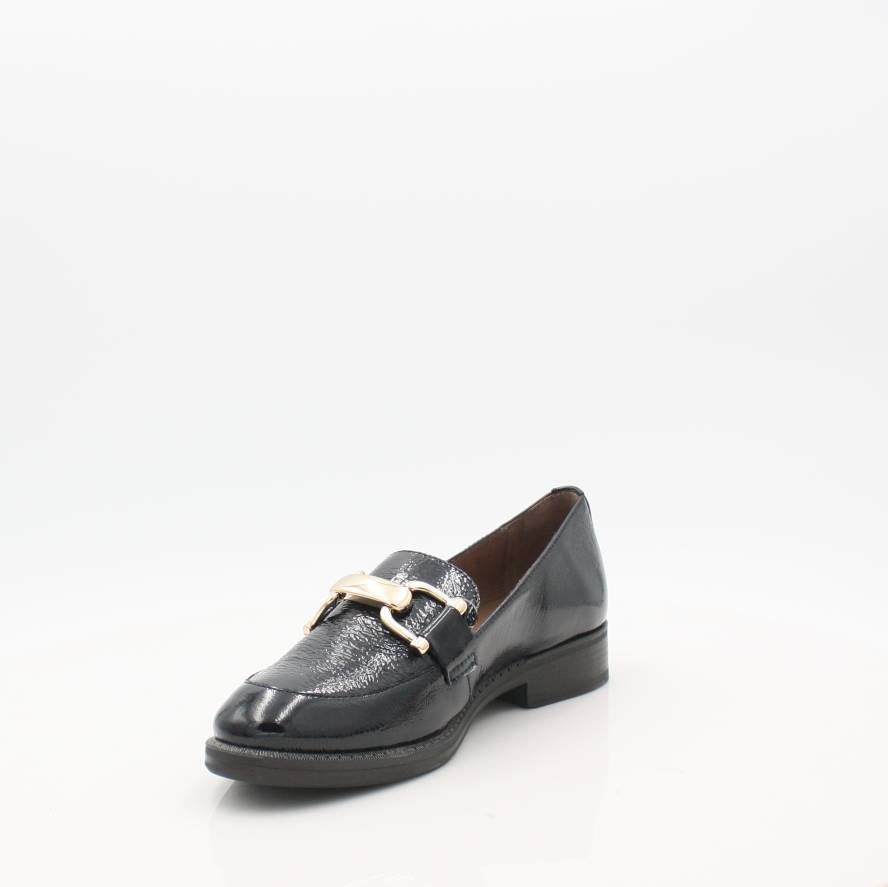 A-7252 WONDERS SHOES