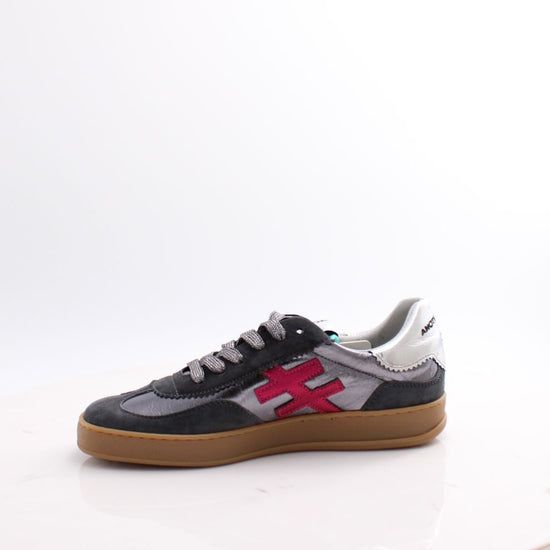 A032 ANOTHER TREND TRAINERS