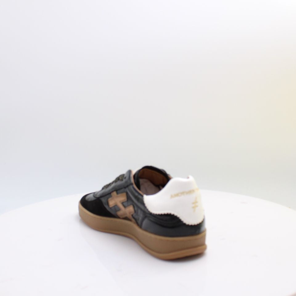 A032 ANOTHER TREND TRAINERS