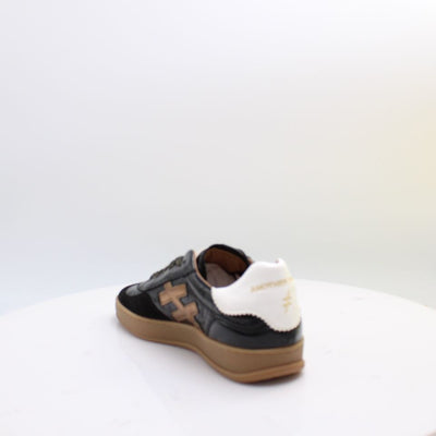 A032 ANOTHER TREND TRAINERS