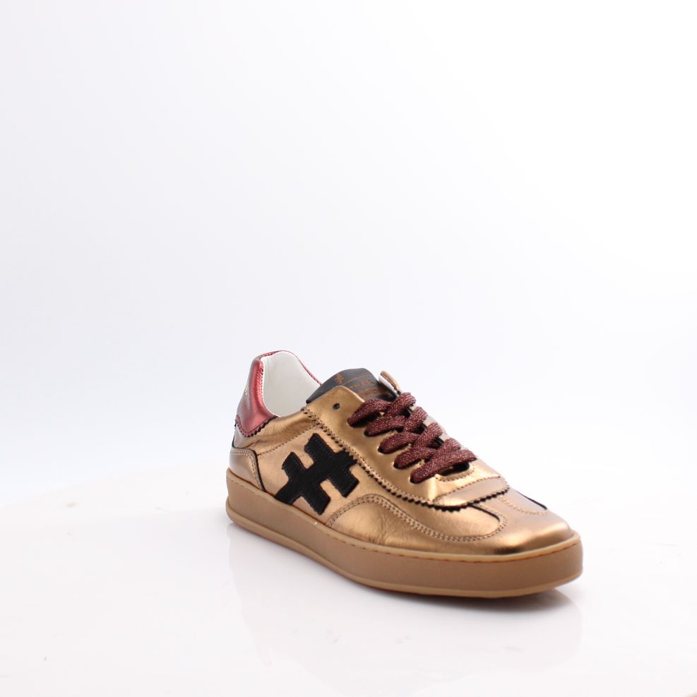 A032 ANOTHER TREND TRAINERS