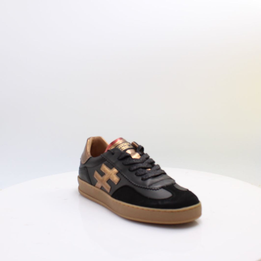 A032 ANOTHER TREND TRAINERS