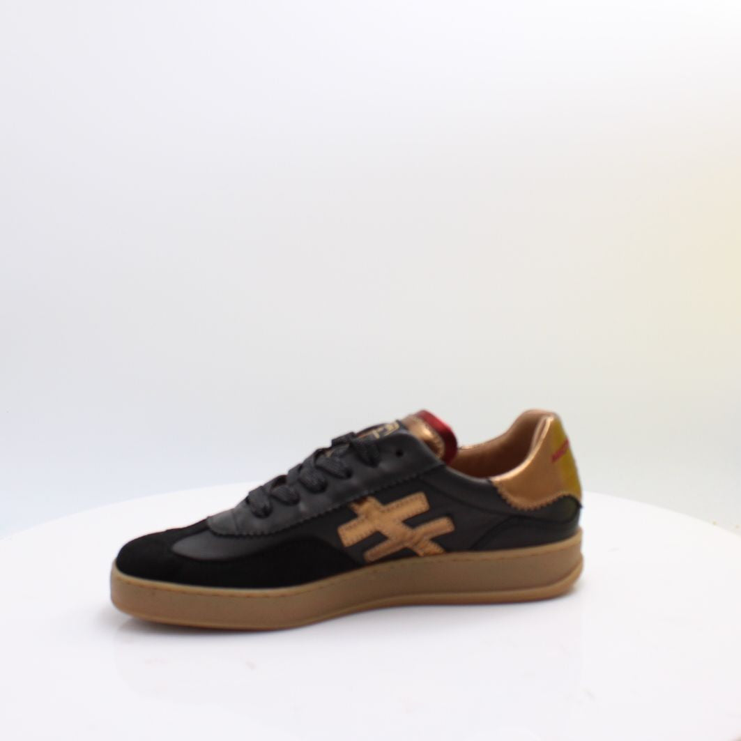 A032 ANOTHER TREND TRAINERS