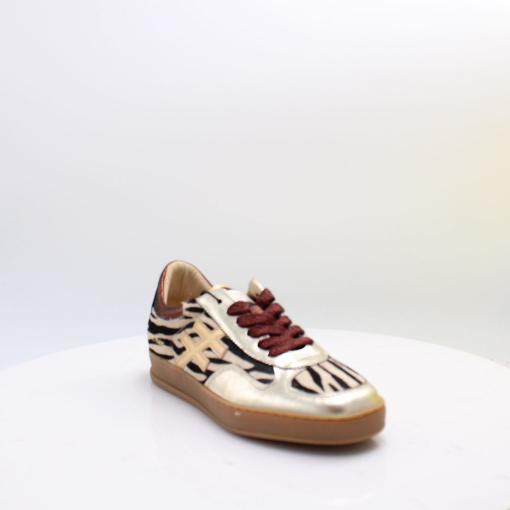 A032 ANOTHER TREND TRAINERS