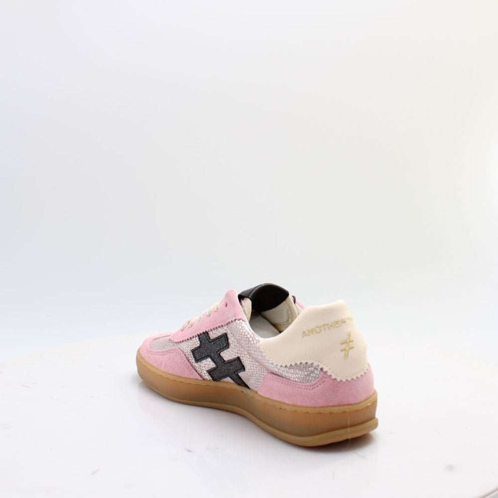 A032 ANOTHER TREND TRAINERS