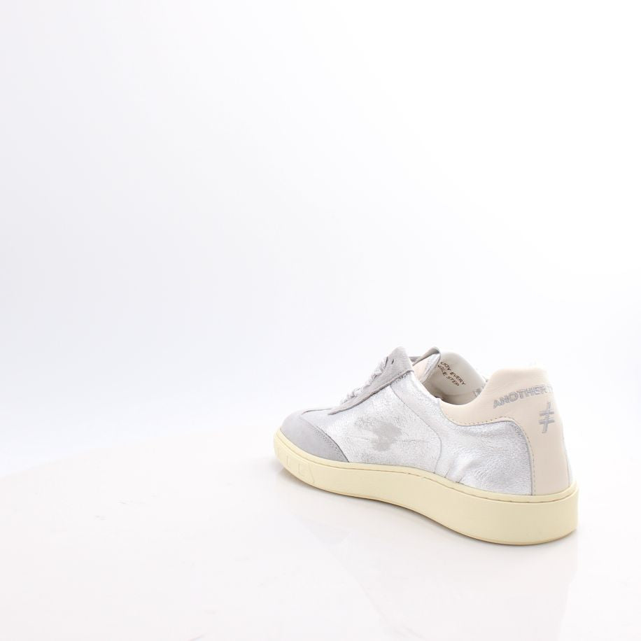 A038 ANOTHER TREND TRAINERS