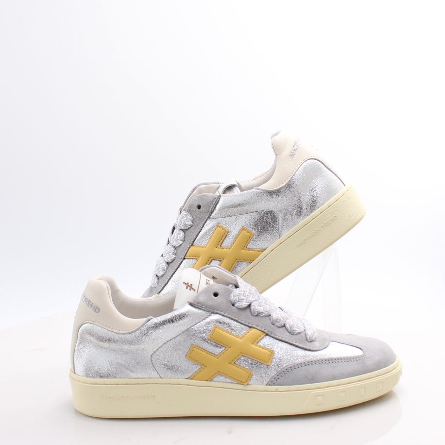 A038 ANOTHER TREND TRAINERS