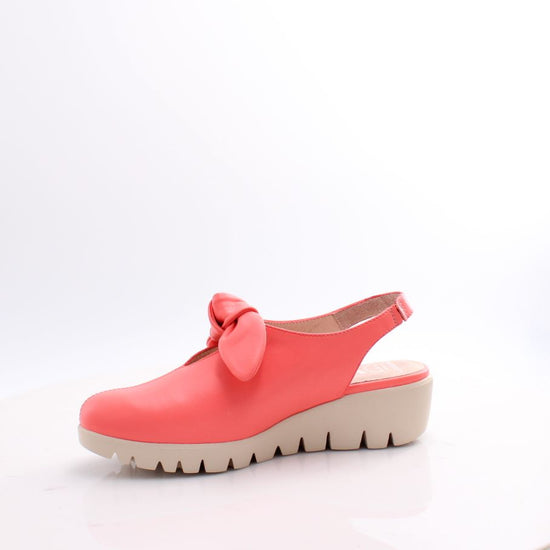 C-33315 WONDERS SHOES