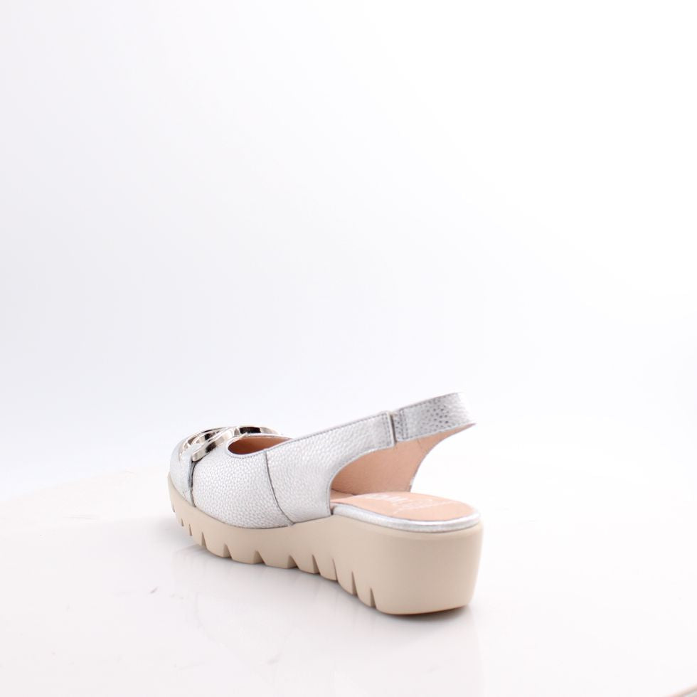 C-33331 WONDERS SHOES