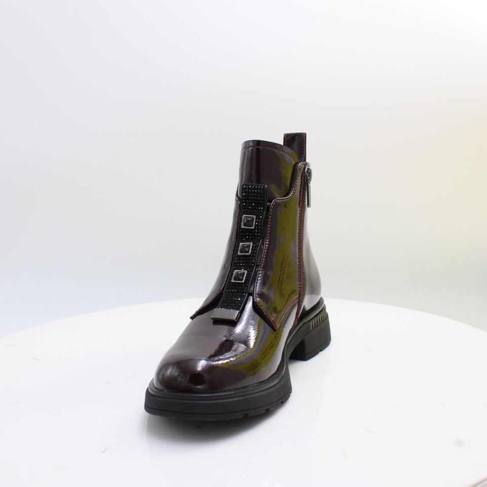 C38131 LORETTA VITALE BOOTS