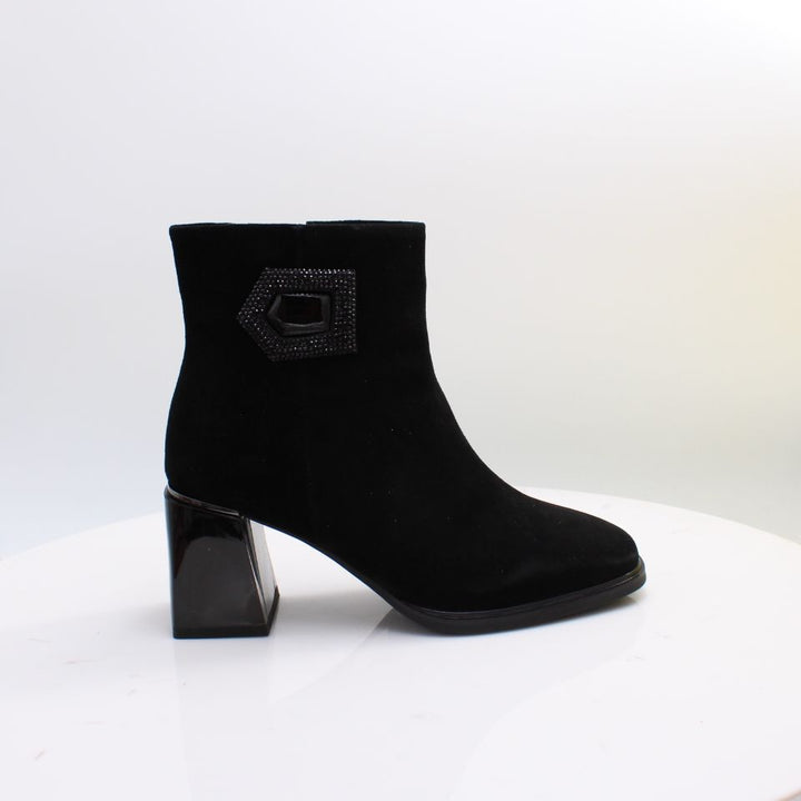 C38144 LORETTA VITALE BOOTS