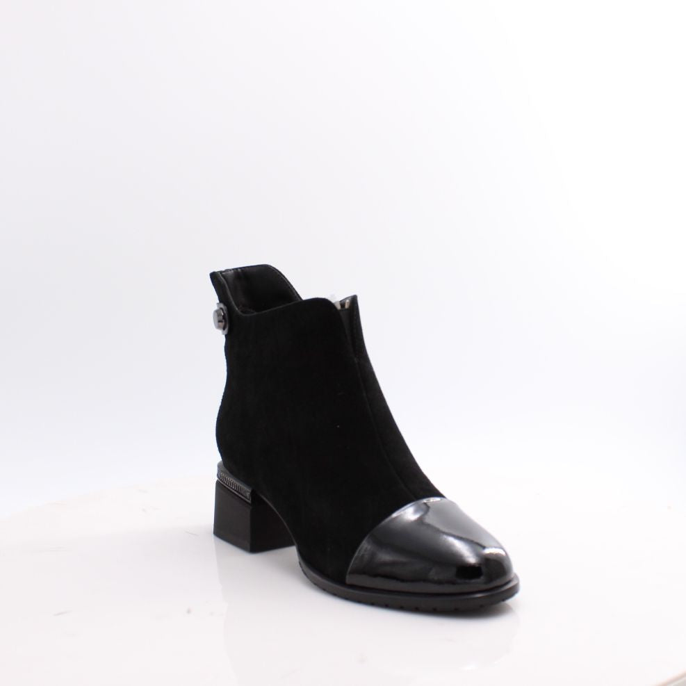 C3865A LORETTA VITALE BOOTS 25