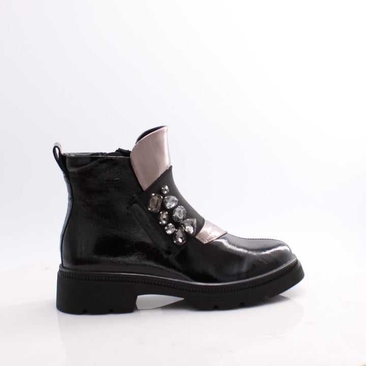 C3874 LORETTA VITALE BOOTS 25
