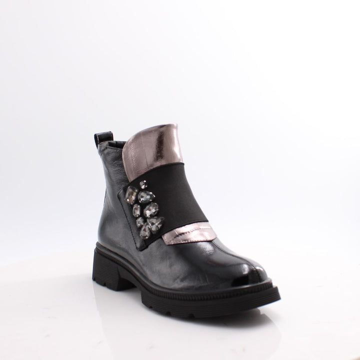 C3874 LORETTA VITALE BOOTS 25
