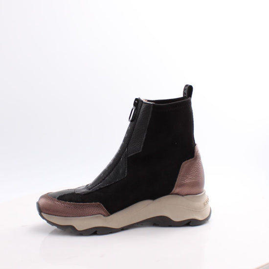 CHI254321 NEPAL HISPANITAS