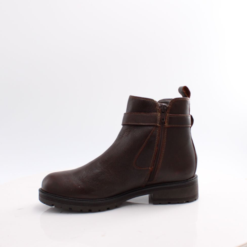 CUB DUBARRY BOOTS 25