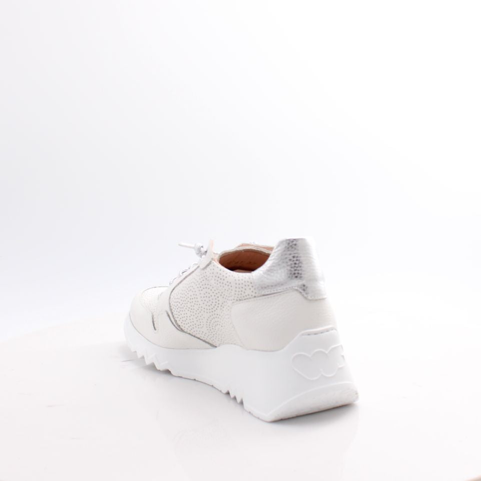 E-6761 WONDERS SHOES