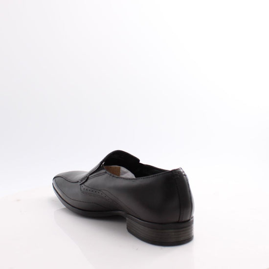 EARL POD SLIP ON SHOES