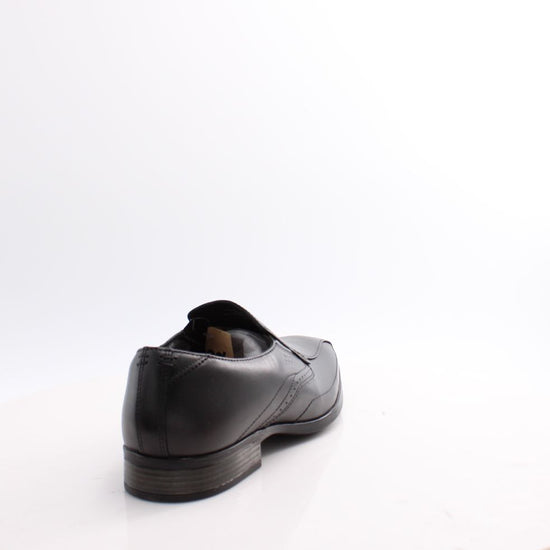 EARL POD SLIP ON SHOES