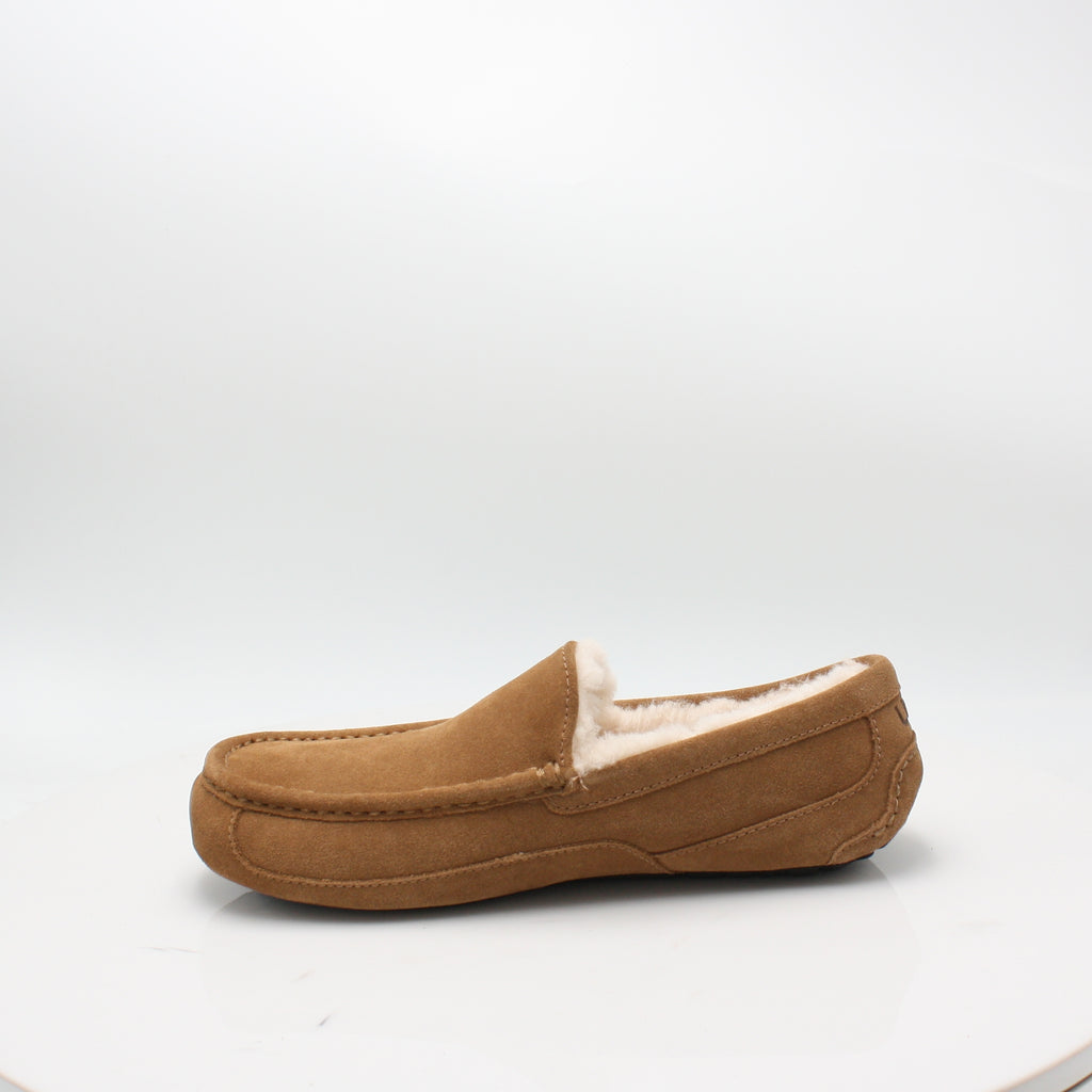 UGGS ASCOT MEN'S 5775 SLIPPER, Mens, UGGS FOOTWEAR, Logues Shoes - Logues Shoes.ie Since 1921, Galway City, Ireland.